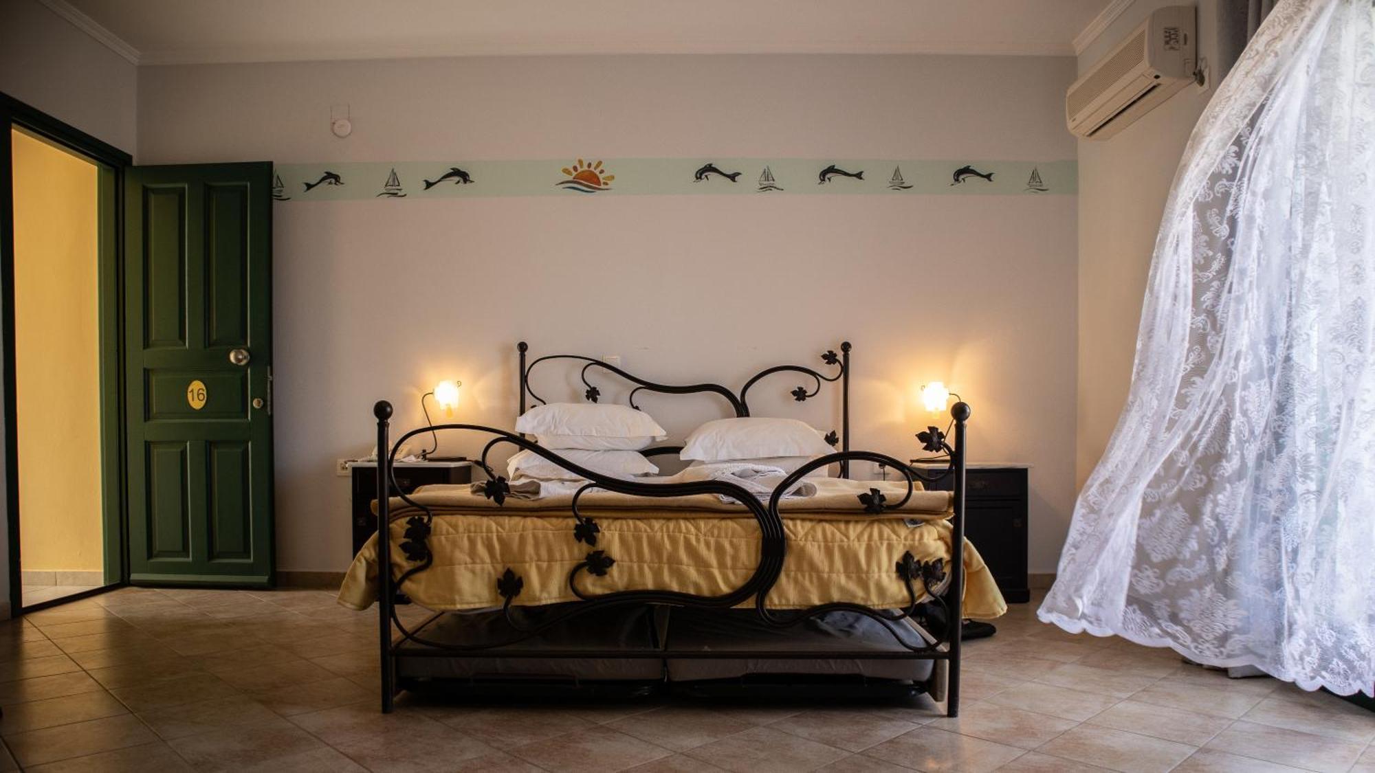 Dilina Studios Arkasa Room photo