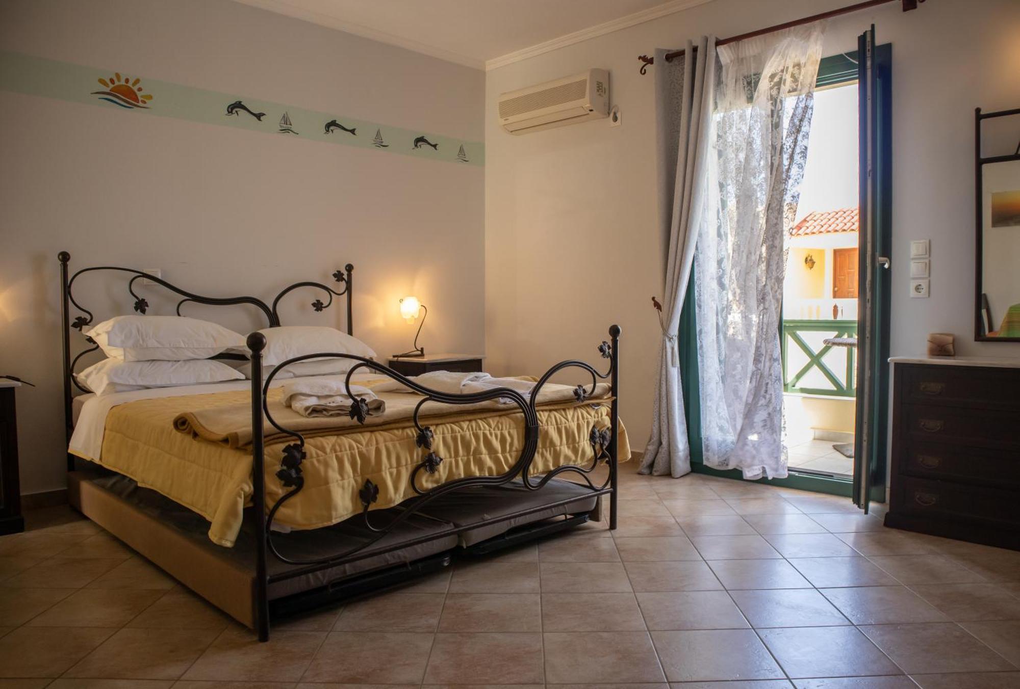 Dilina Studios Arkasa Room photo