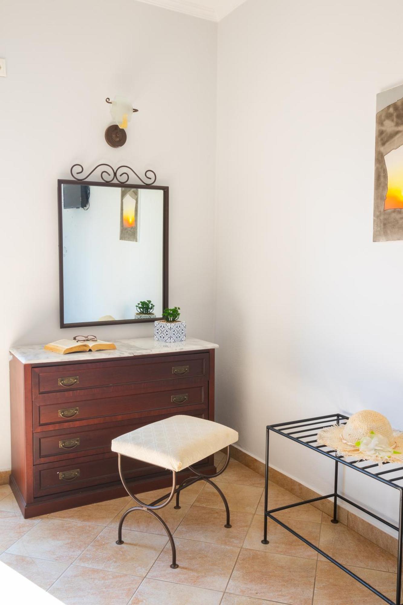 Dilina Studios Arkasa Room photo